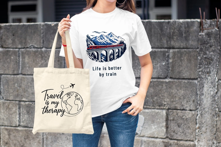 Koszulka-Biała-Life-is-Better-by-Train