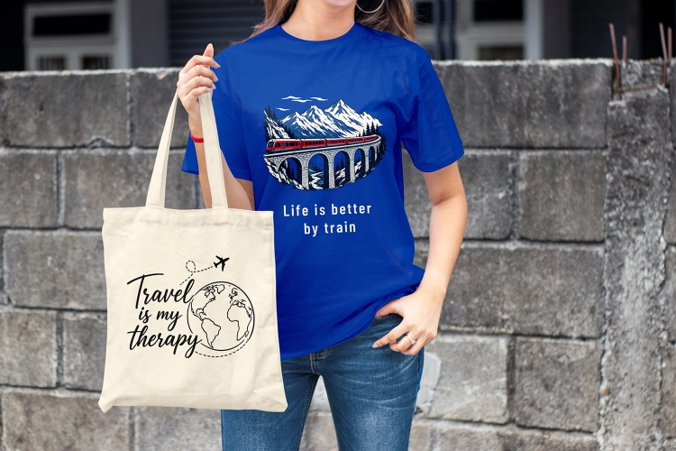 Koszulka-Royal-Blue-Life-is-Better-by-Train