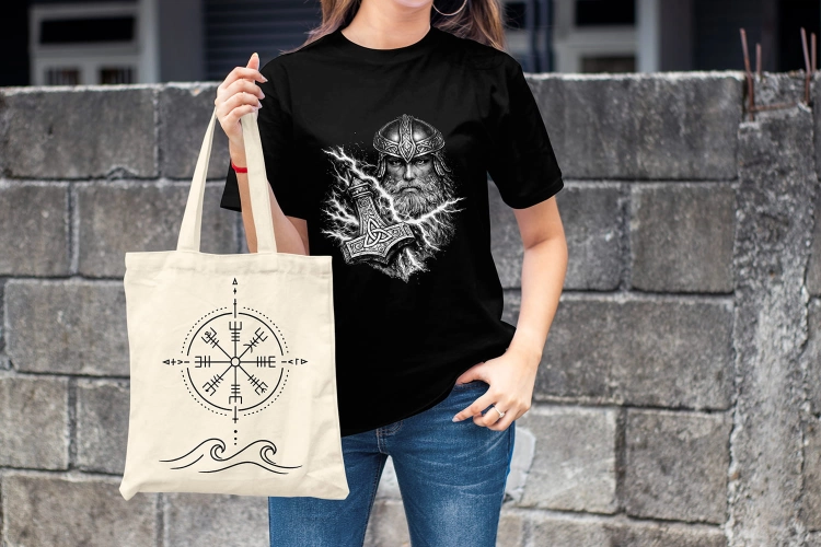 Kobieta-Koszulka-Czarna-T-Shirt-Thor-1.jpg