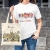 Kobieta-Koszulka-Biala-T-Shirt-City-Break-Barcelona