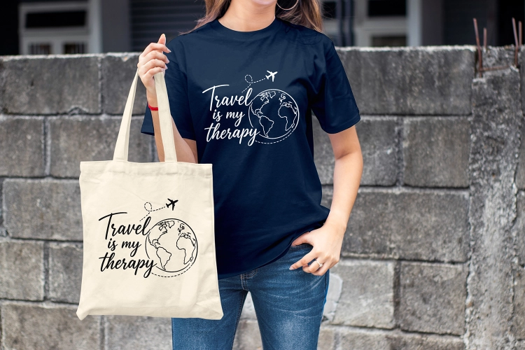 Kobieta-Koszulka-Navy-Travel-is-my-therapy