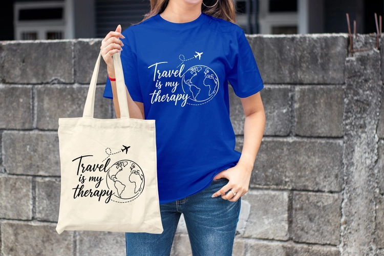 Kobieta-Koszulka-Royal-Blue-Travel-is-my-therapy